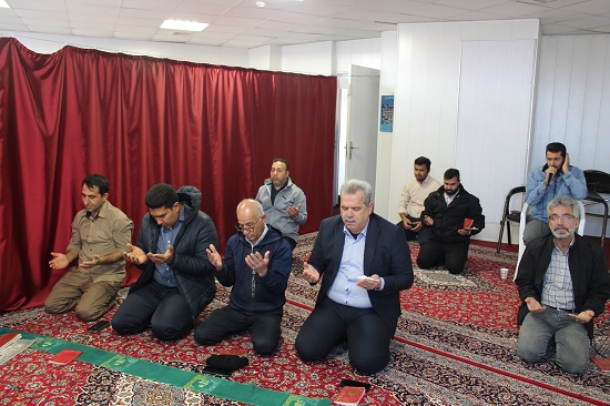 قرائت زیارت عاشورا