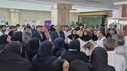 گردهمایی کارکنان بیمارستان امیرالمومنین (ع) در حمایت از تداوم خدمت دکتر کشاورزی در معاونت توسعه دانشگاه علوم پزشکی شیراز